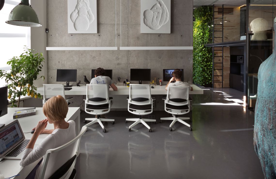 Interstuhl MOVYis3 Bürostuhl mit Netzrücken 3D Armlehnen Höhenverstellbar grau